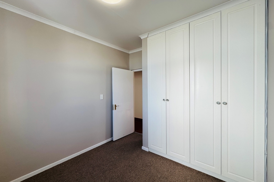 To Let 3 Bedroom Property for Rent in Chanteclair Western Cape